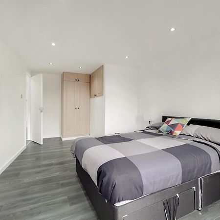 Lovely 4 Bed Apartment Perfect For Families! Londýn Exteriér fotografie