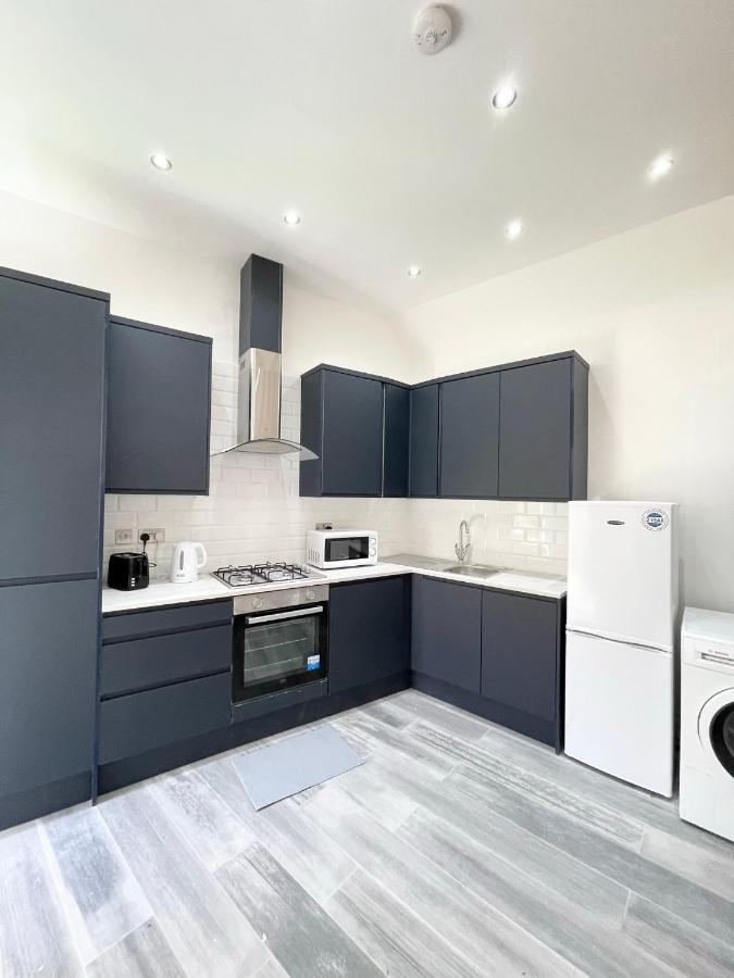 Lovely 4 Bed Apartment Perfect For Families! Londýn Exteriér fotografie